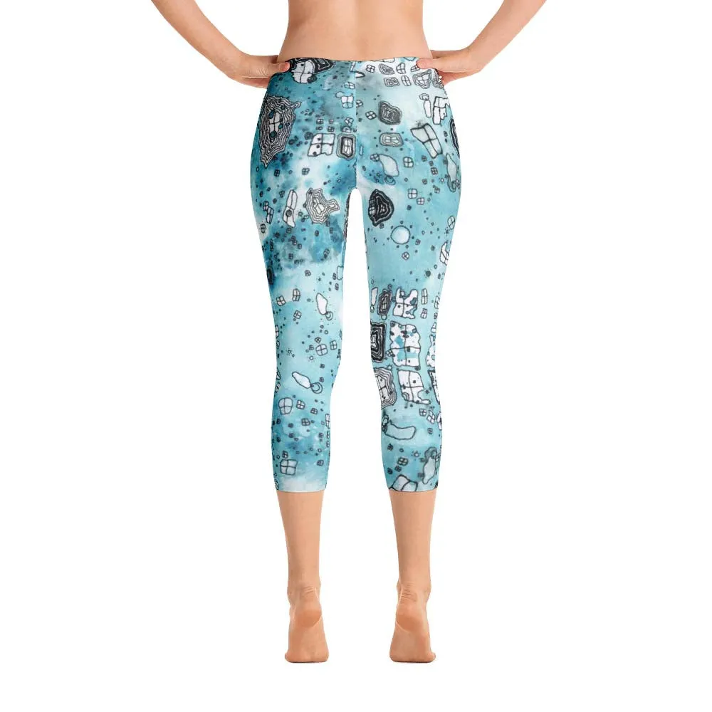 Abstract Capri leggings, Workout Pants 'Blue Sky'
