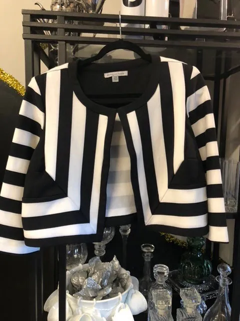 BLACK & WHITE BLAZER, Size 16W #181