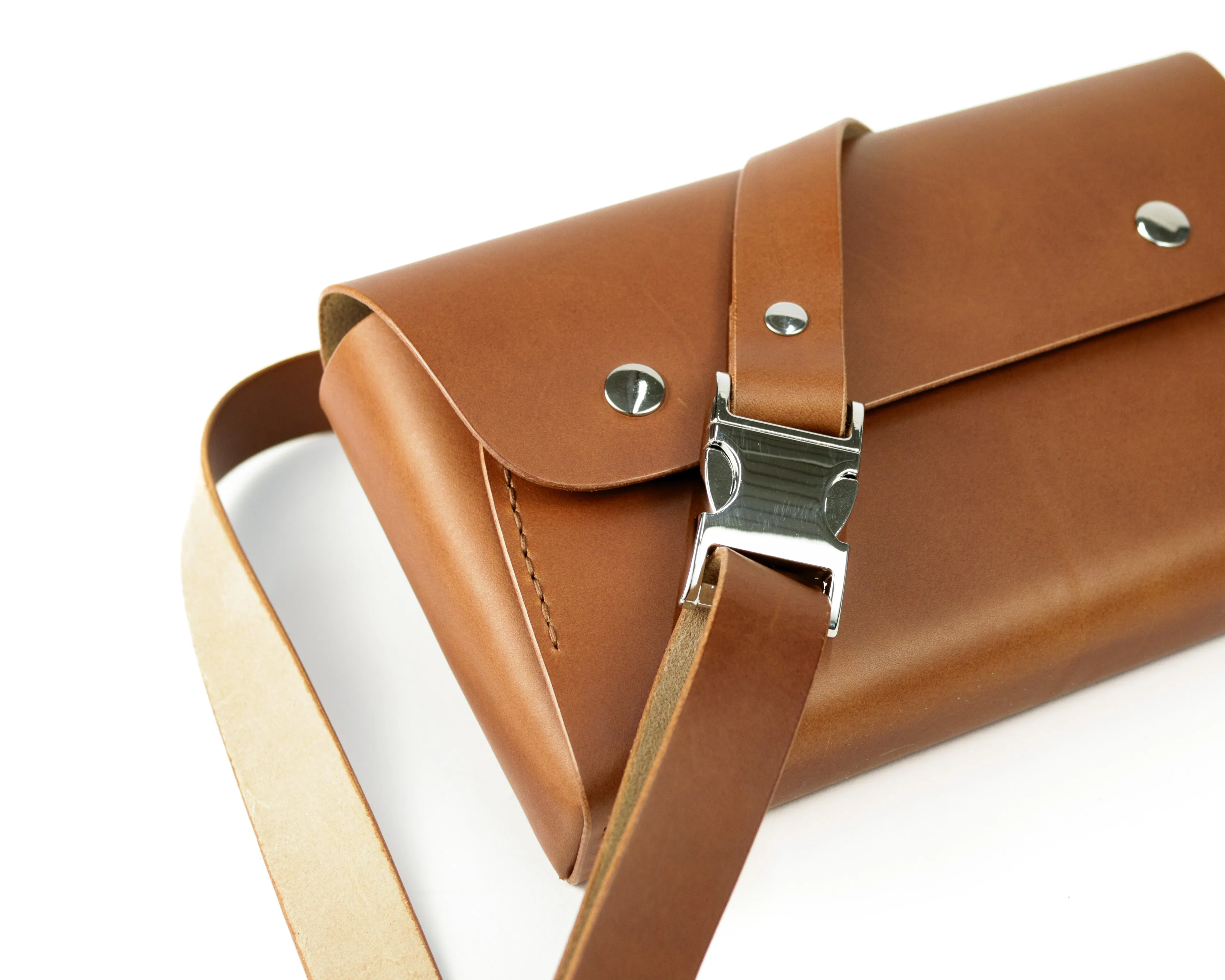 Carlile Sling Bag: Emerald