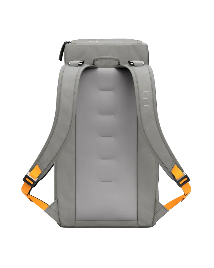DB Hugger 25L