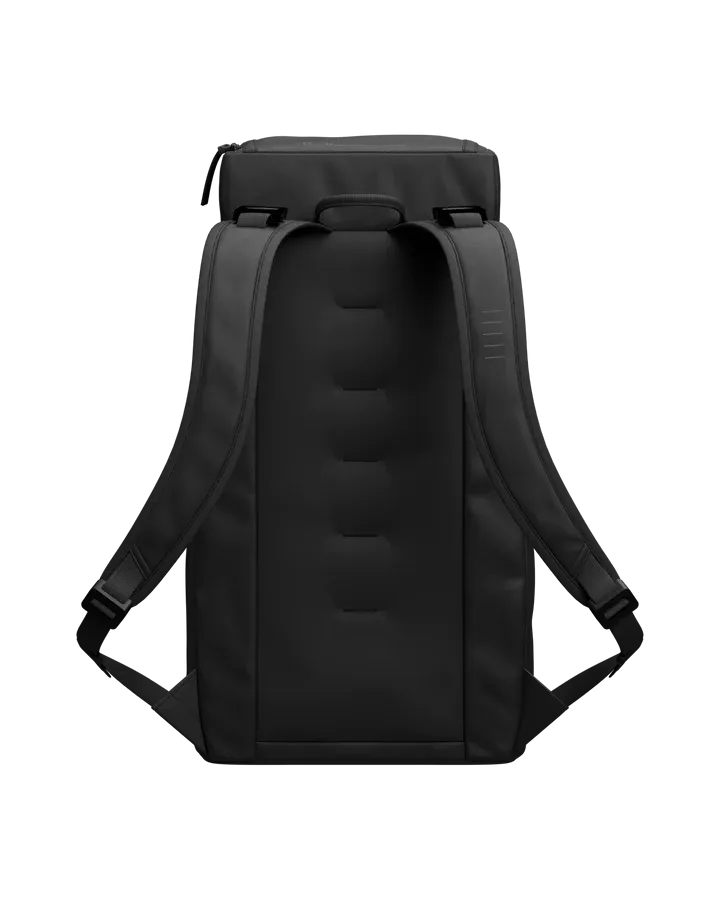 DB Hugger 25L
