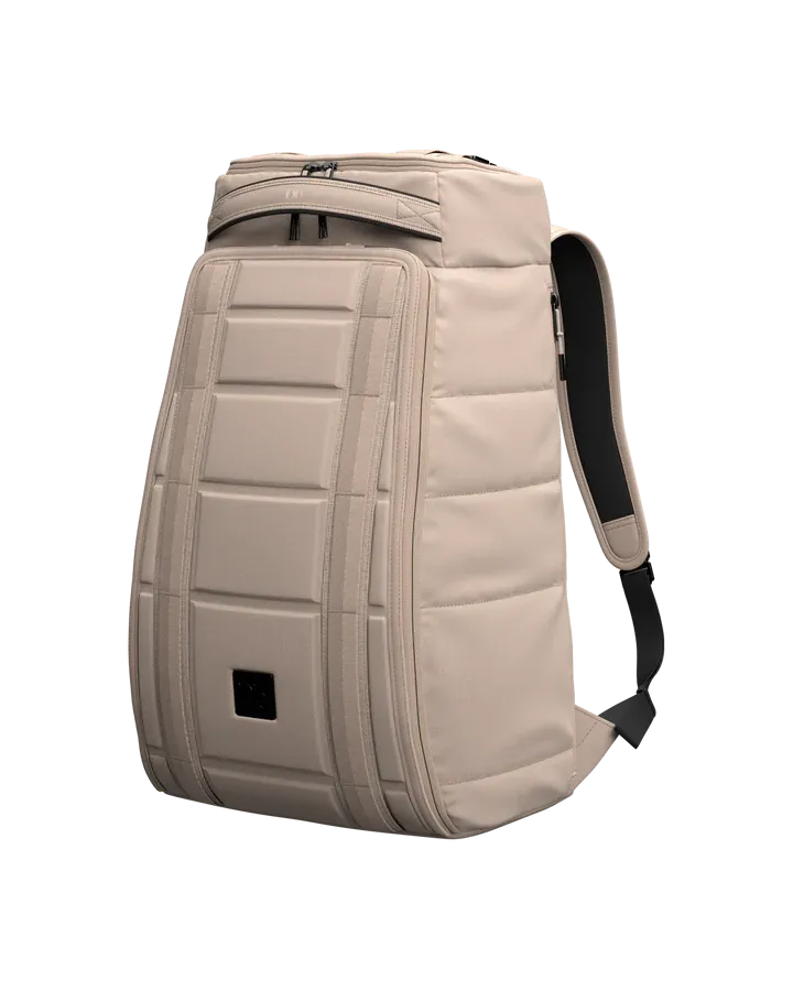 DB The Hugger / Strøm 25L Backpack