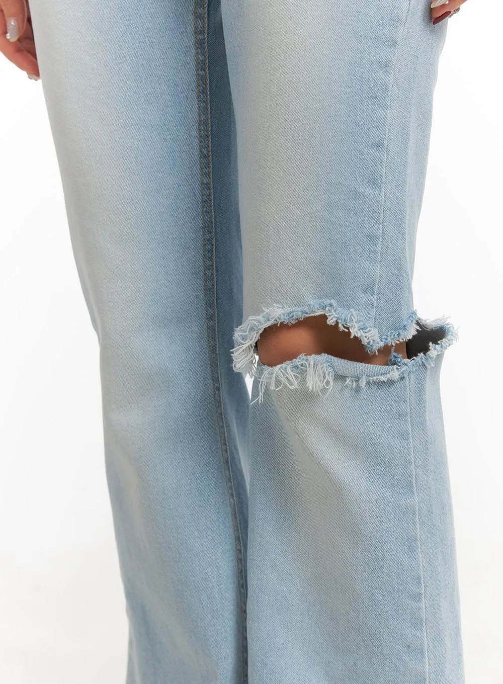 Distressed Bootcut Jeans CY403