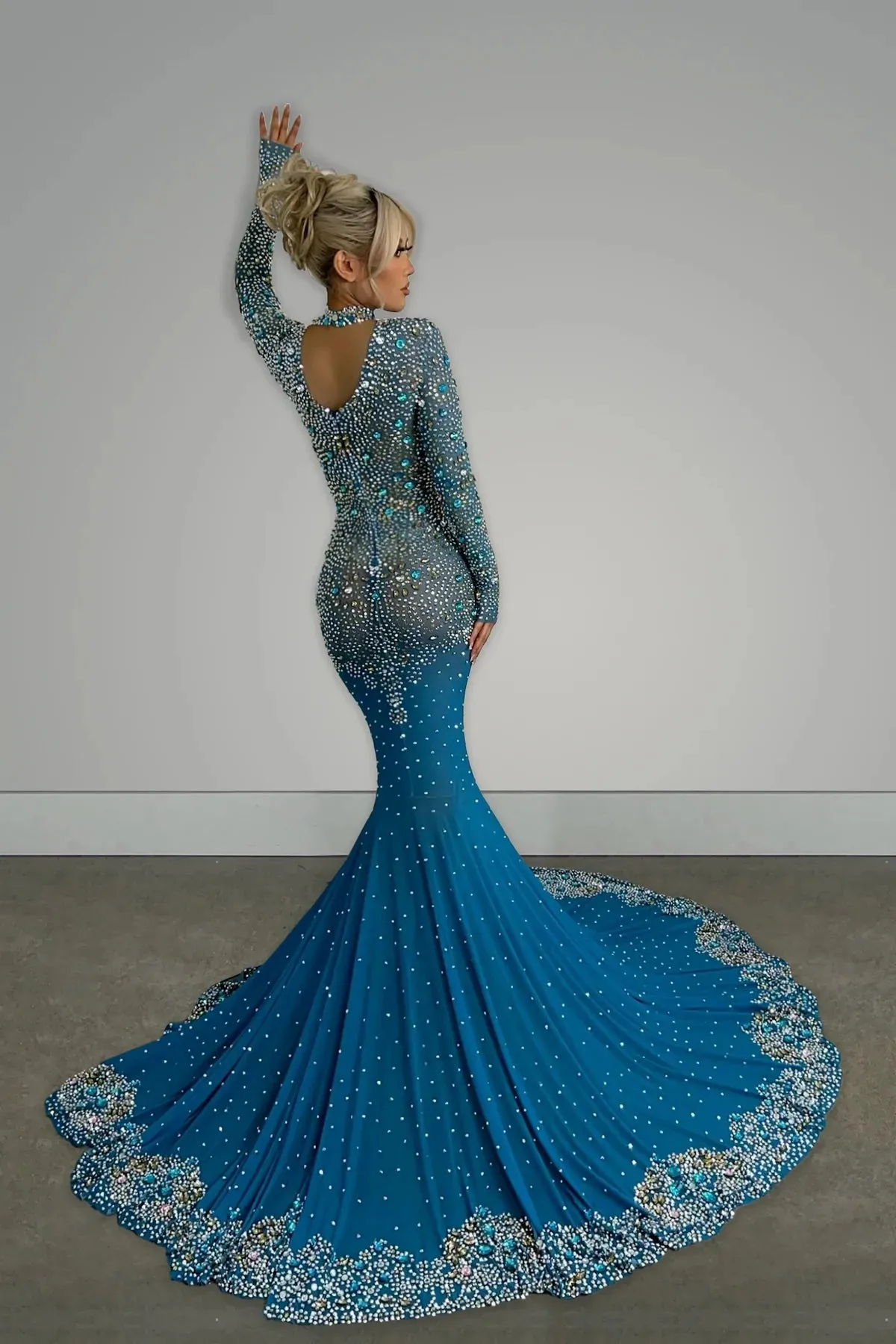 Glist Gown