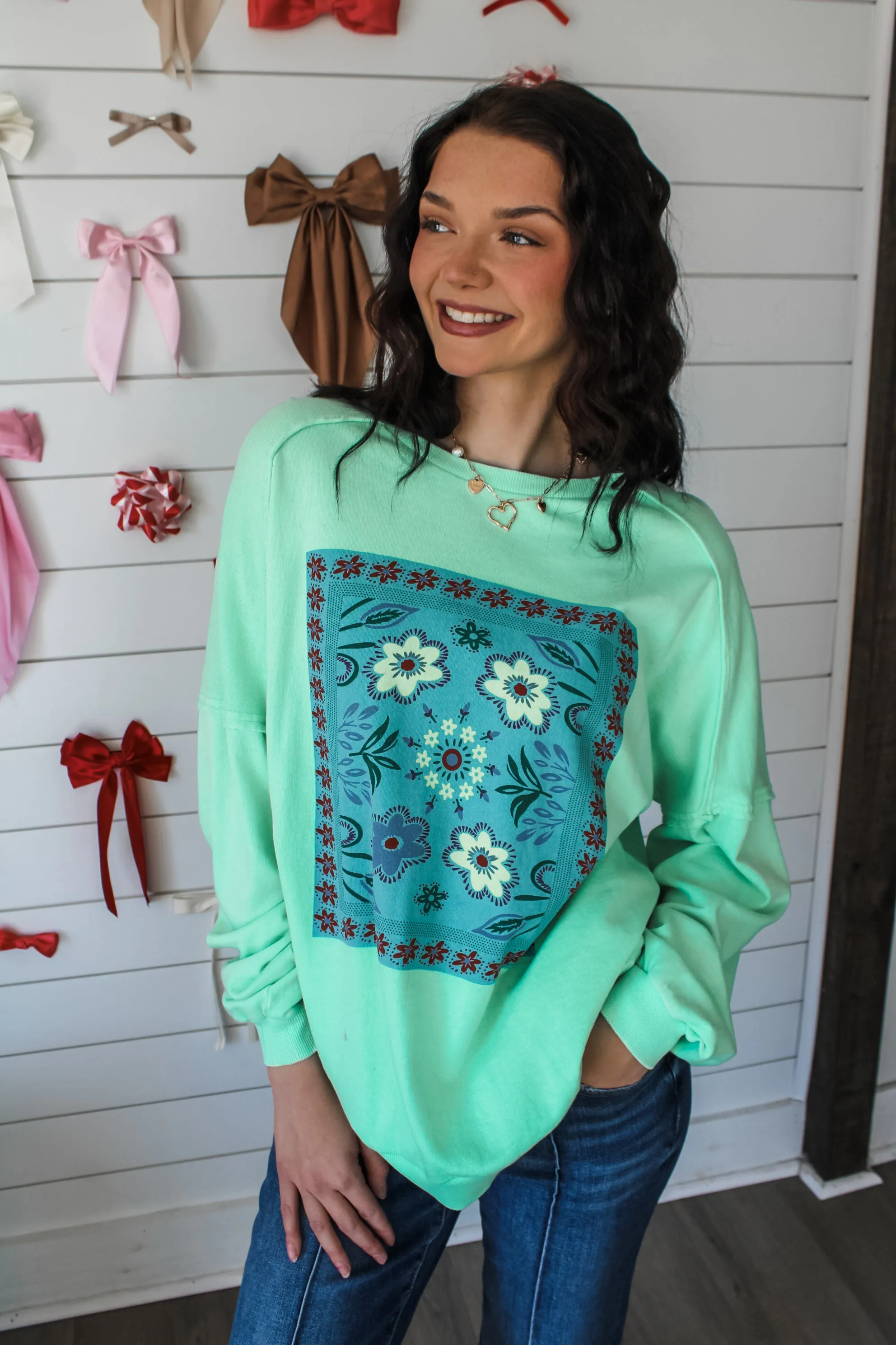 Good Vibes Floral Top • Mint Green