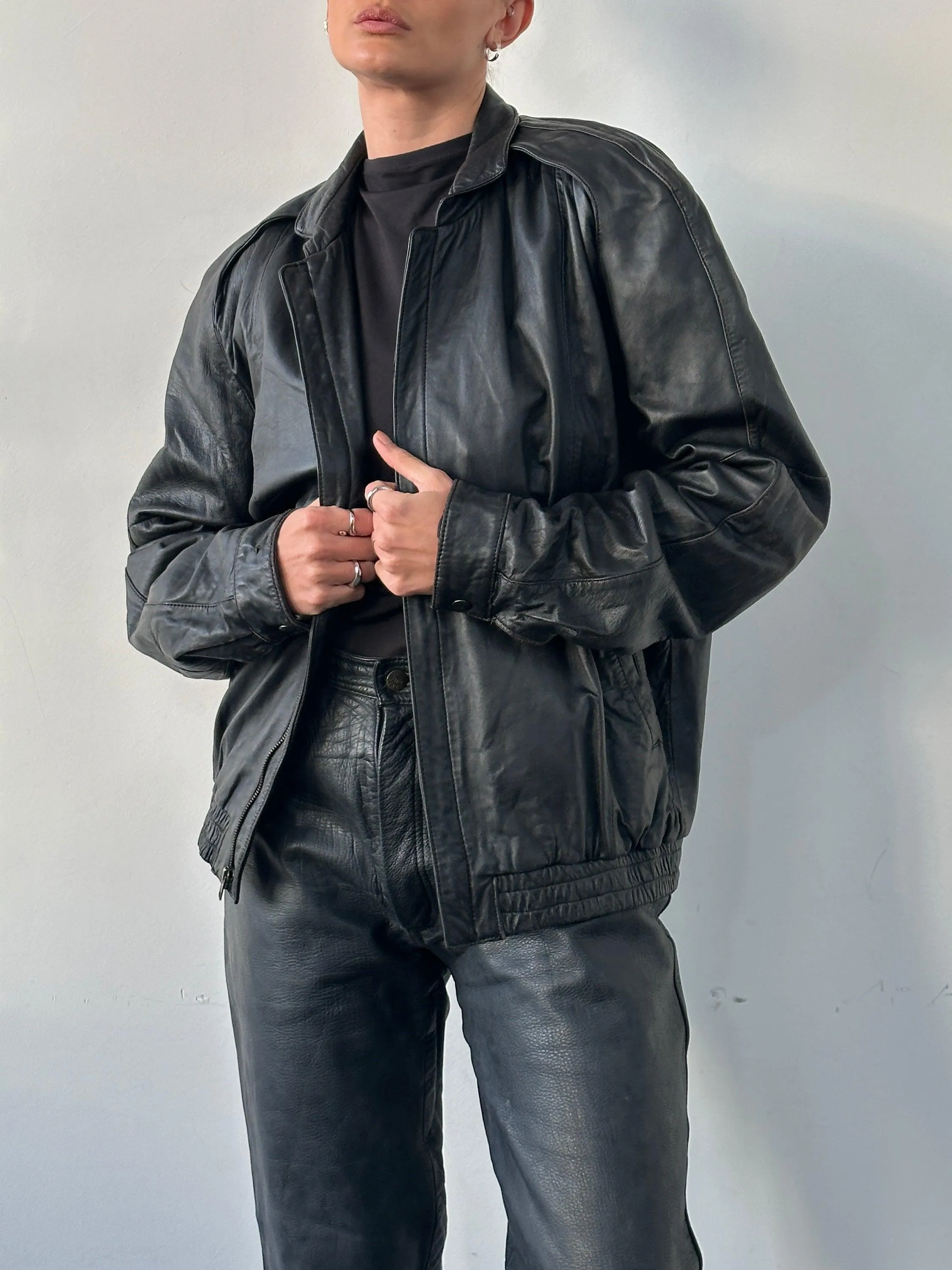 Italian Vintage Leather Bomber Jacket - M