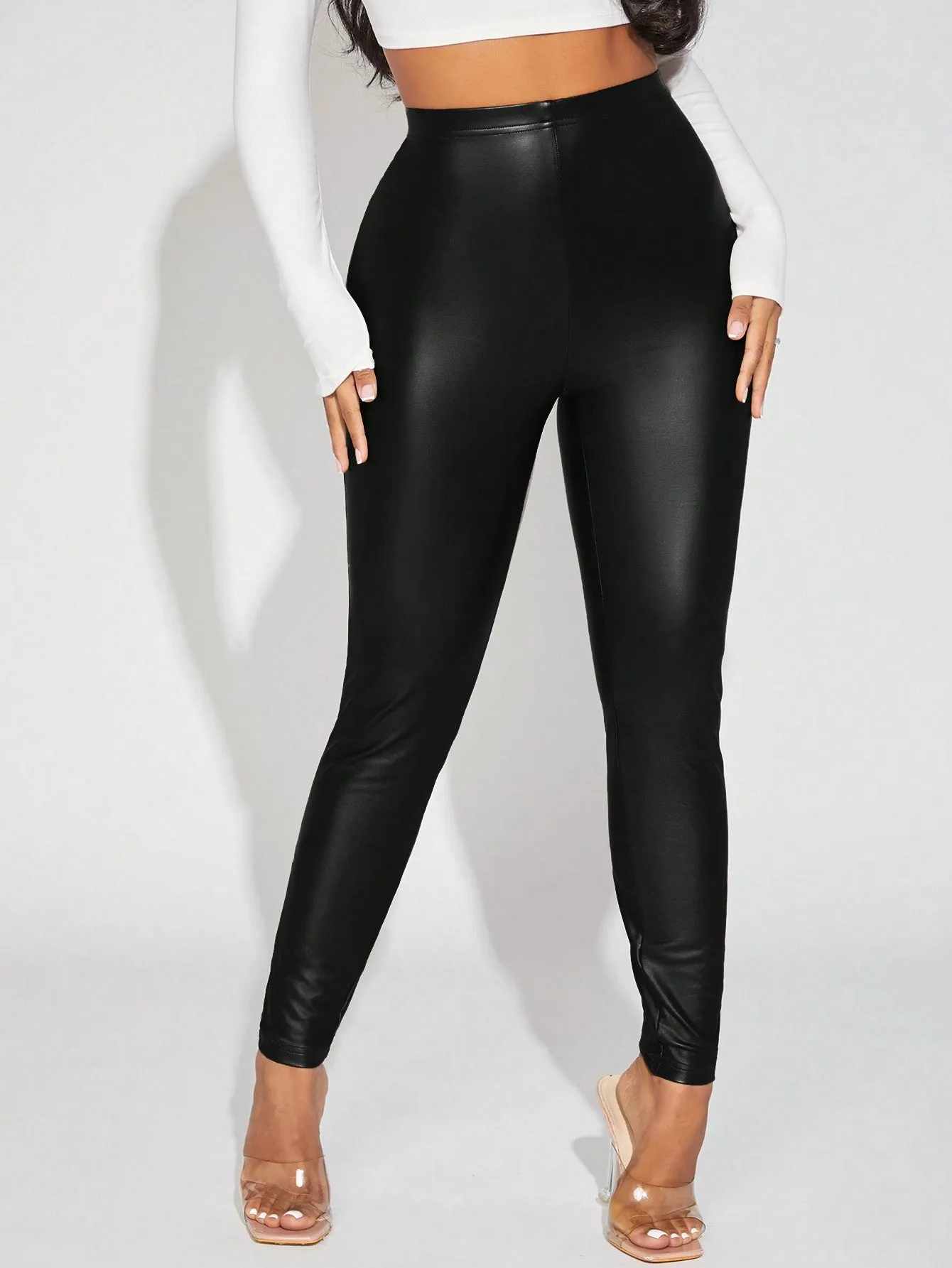 Leggings PU Ajustados para Mujer en Cherry Vibes